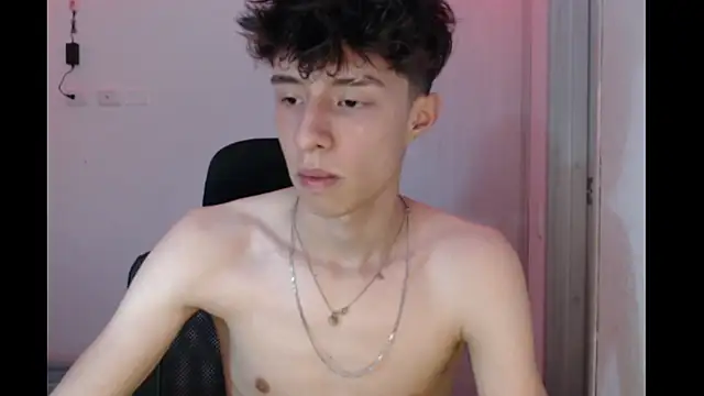 Juanmres online show from November 2025 05:43:01 AM