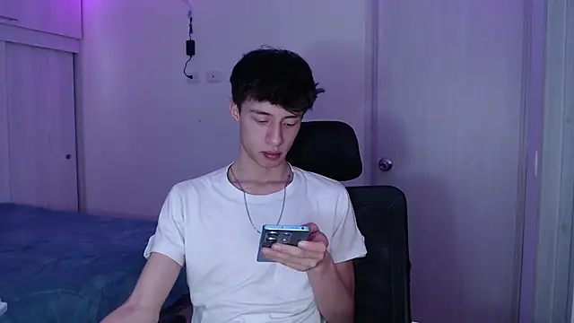 Juanmres online show from April 2026 02:11:02 PM