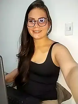 Vale Saenzz online show from January 2025 12:01:01 AM