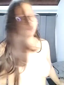 Vale Saenzz online show from February 2025 11:09:02 PM