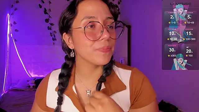 Snapshot of Ludovica6669 chatting on March 2025 03:13:01 AM Ludovica6669 online show from March 2025 03:13:01 AM