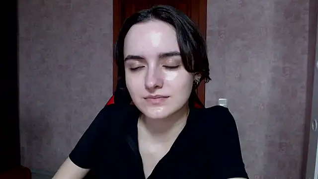 Snapshot of AmelieBanshee chatting on October 2025 12:39:02 PM AmelieBanshee online show from October 2025 12:39:02 PM