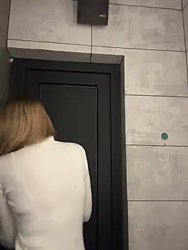 Snapshot of Sweet_Pussy2024 chatting on February 2025 06:11:02 PM Sweet Pussy2024 online show from February 2025 06:11:02 PM