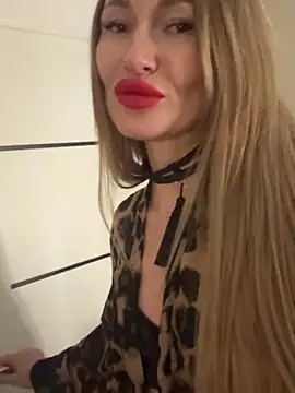 Snapshot of Sweet_Pussy2024 chatting on February 2025 01:21:02 PM Sweet Pussy2024 online show from February 2025 01:21:02 PM