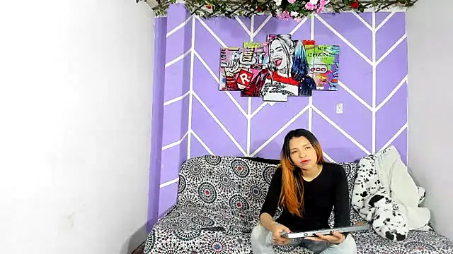 Snapshot of Escarlet_Abel-06 chatting on March 2025 01:37:02 AM Escarlet Abel-06 online show from March 2025 01:37:02 AM