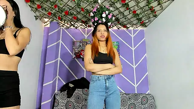 Snapshot of Escarlet_Abel-06 chatting on March 2025 08:06:02 PM Escarlet Abel-06 online show from March 2025 08:06:02 PM