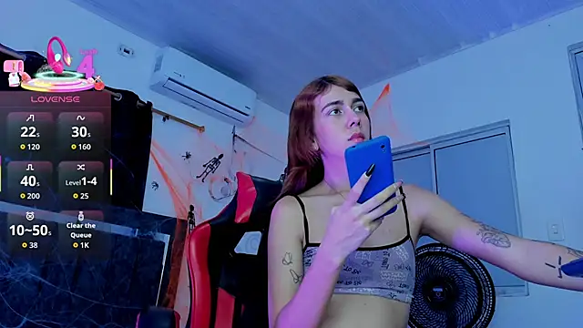 Nicol TransGirl online show from October 2025 03:18:01 AM