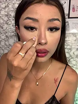 Miss karol online show from March 2026 06:35:01 PM