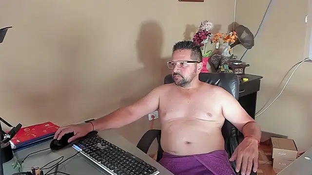 Daniel 08 8 online show from October 2025 08:41:01 PM