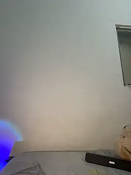 Santiago-Thompson online show from November 2025 10:48:01 PM