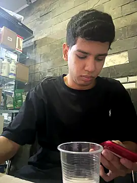 Santiago-Thompson online show from December 2025 09:33:01 PM