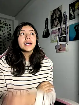 LiLy kIndly online show from November 2025 11:04:02 PM