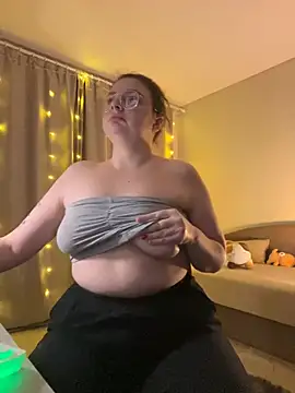 DearAlise online show from February 2025 06:23:01 PM