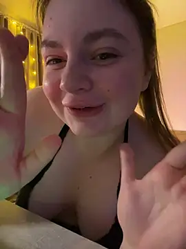 DearAlise online show from March 2025 08:32:02 PM