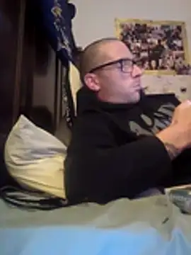 Snapshot of Bmorekj443 chatting on November 2025 06:27:01 AM Bmorekj443 online show from November 2025 06:27:01 AM