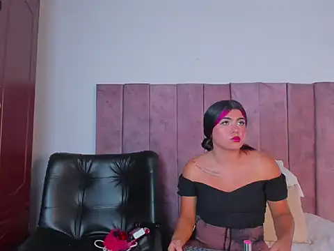 Annita001 online show from March 2026 06:47:01 PM