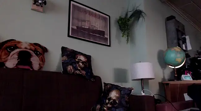 Astrid-Gilbert online show from March 2025 09:42:01 AM