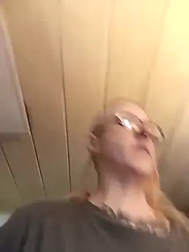 Astrid-Gilbert online show from October 2025 07:54:01 AM