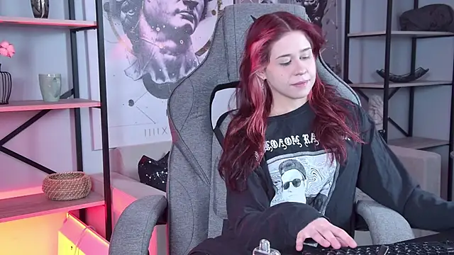 MisaPage online show from November 2025 12:02:01 AM