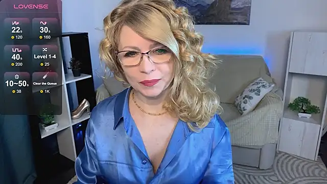 Snapshot of Milena_Whity chatting on March 2025 05:42:01 AM Milena Whity online show from March 2025 05:42:01 AM