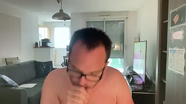 Funnyjul31 online show from April 2026 05:22:02 PM