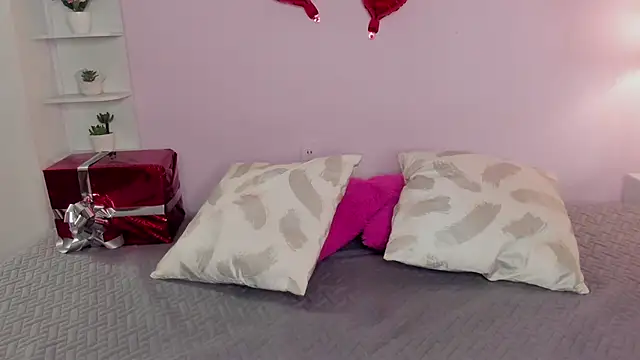 Snapshot of LeilaRasi chatting on February 2025 11:15:01 PM LeilaRasi online show from February 2025 11:15:01 PM