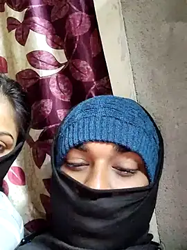 Snapshot of birds0641 chatting on February 2025 07:30:02 PM birds0641 online show from February 2025 07:30:02 PM