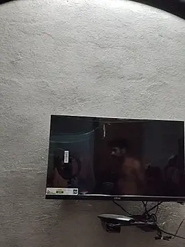 Snapshot of birds0641 chatting on October 2025 06:23:01 PM birds0641 online show from October 2025 06:23:01 PM