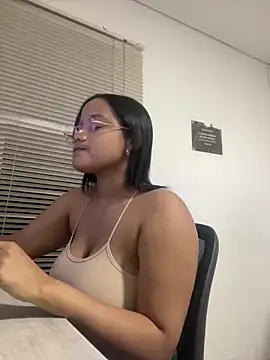 my cam online show from March 2025 11:58:02 PM