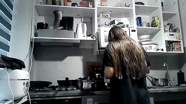 Misssweet s online show from September 2025 04:00:01 AM