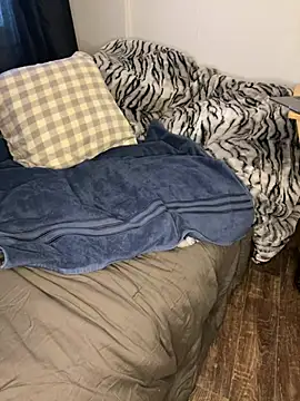 Snapshot of JuicyLuciee chatting on February 2025 05:31:01 PM JuicyLuciee online show from February 2025 05:31:01 PM