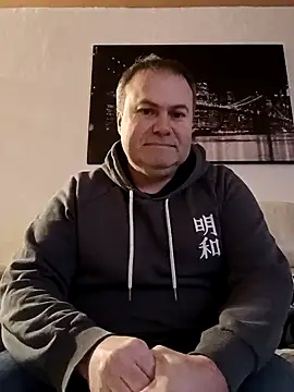 Pourleplasirs online show from February 2025 10:32:01 PM