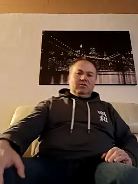 Pourleplasirs online show from February 2025 01:35:02 AM