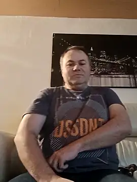 Pourleplasirs online show from February 2025 10:25:01 PM