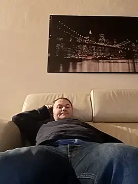 Pourleplasirs online show from February 2025 01:47:02 AM