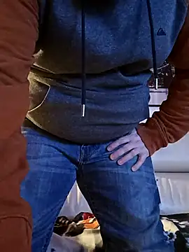 Pourleplasirs online show from February 2025 01:25:02 AM