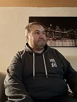 Pourleplasirs online show from February 2025 02:39:02 AM