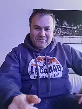 Pourleplasirs online show from February 2025 03:08:02 PM