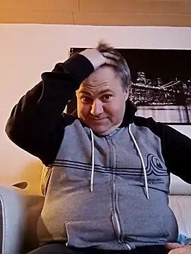 Pourleplasirs online show from March 2025 10:15:01 PM