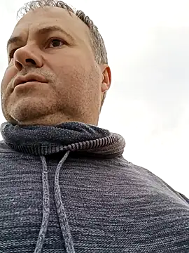 Pourleplasirs online show from November 2025 11:42:01 AM