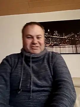 Pourleplasirs online show from November 2025 01:04:02 AM