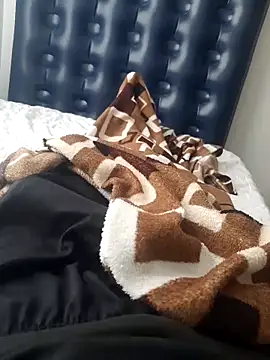 jhonnes  online show from March 2025 12:22:01 PM