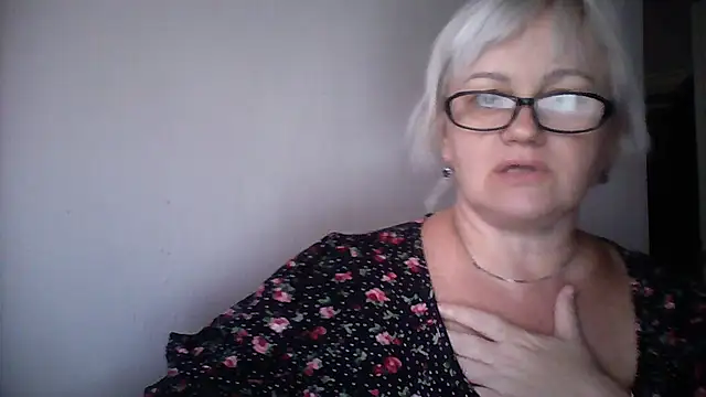 Mayya4321 online show from September 2025 11:01:01 AM