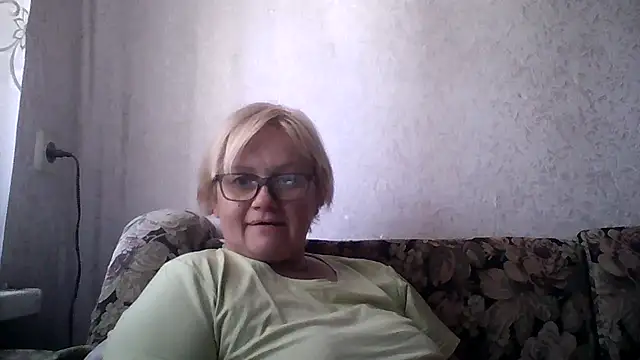 Snapshot of Mayya4321 chatting on May 2026 10:00:01 AM Mayya4321 online show from May 2026 10:00:01 AM