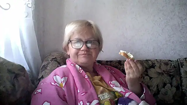 Snapshot of Mayya4321 chatting on May 2026 06:32:03 AM Mayya4321 online show from May 2026 06:32:03 AM