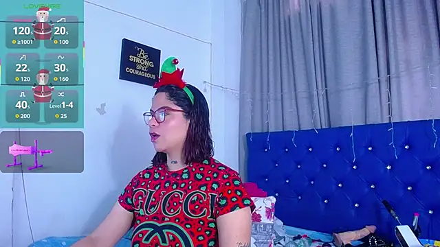 hornny cougar online show from December 2025 06:17:01 PM