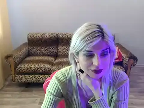 Snapshot of SexyBeatriice chatting on March 2025 01:27:02 PM SexyBeatriice online show from March 2025 01:27:02 PM