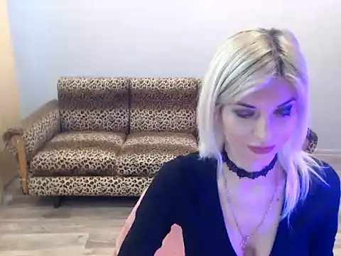 Snapshot of SexyBeatriice chatting on November 2025 07:22:02 AM SexyBeatriice online show from November 2025 07:22:02 AM