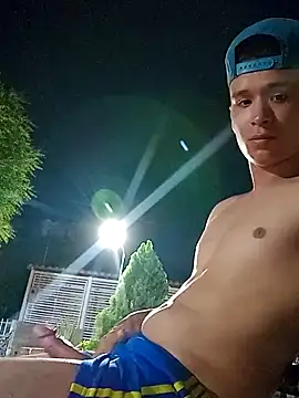 Snapshot of arevalo1124 chatting on March 2025 05:02:01 AM arevalo1124 online show from March 2025 05:02:01 AM