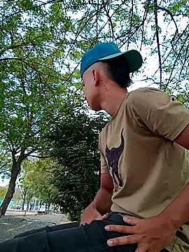 Snapshot of arevalo1124 chatting on March 2025 03:17:02 PM arevalo1124 online show from March 2025 03:17:02 PM